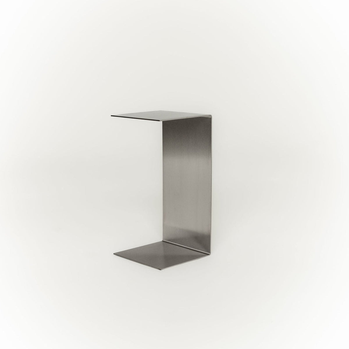 Pedestal OSLO in brushed stainless steel by Acier Studio